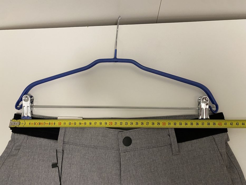 Slim strech панталон на Zara