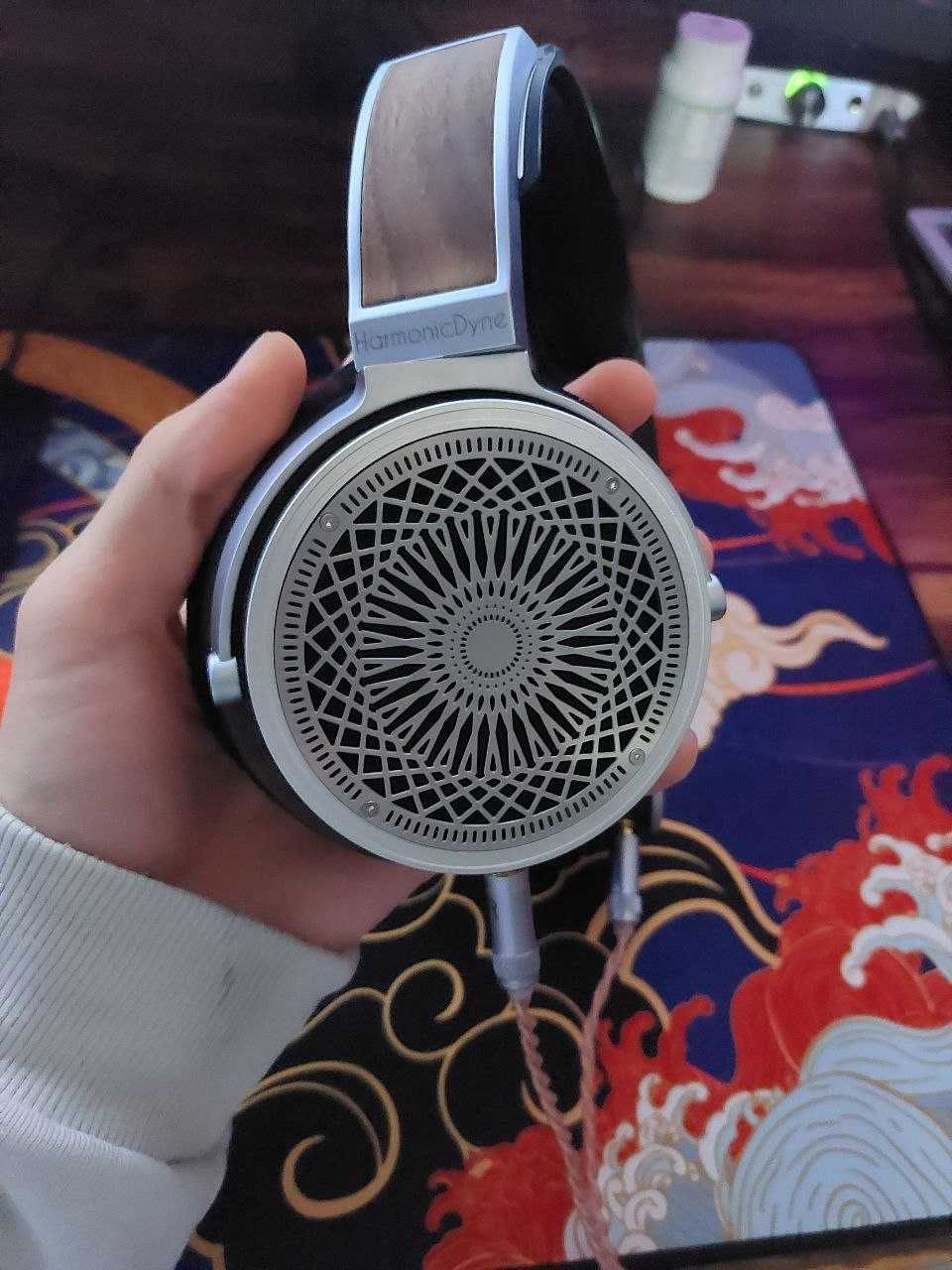 HarmonicDyne Zeus