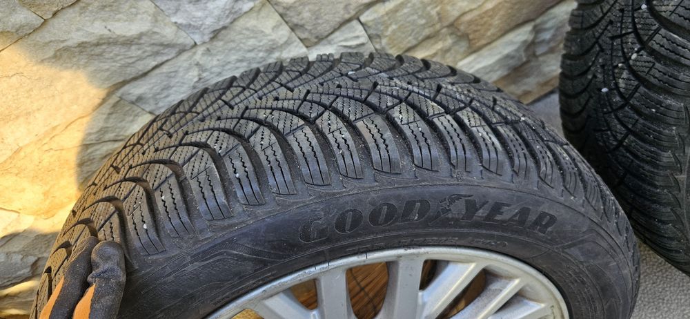 Джанти  5х108 16 със зимни гуми