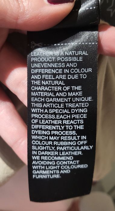 Geacā Freaky Nation, piele naturală