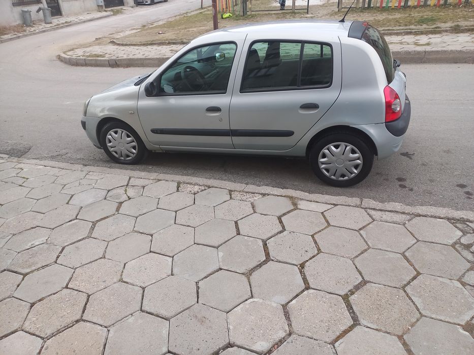 Reno Clio       .