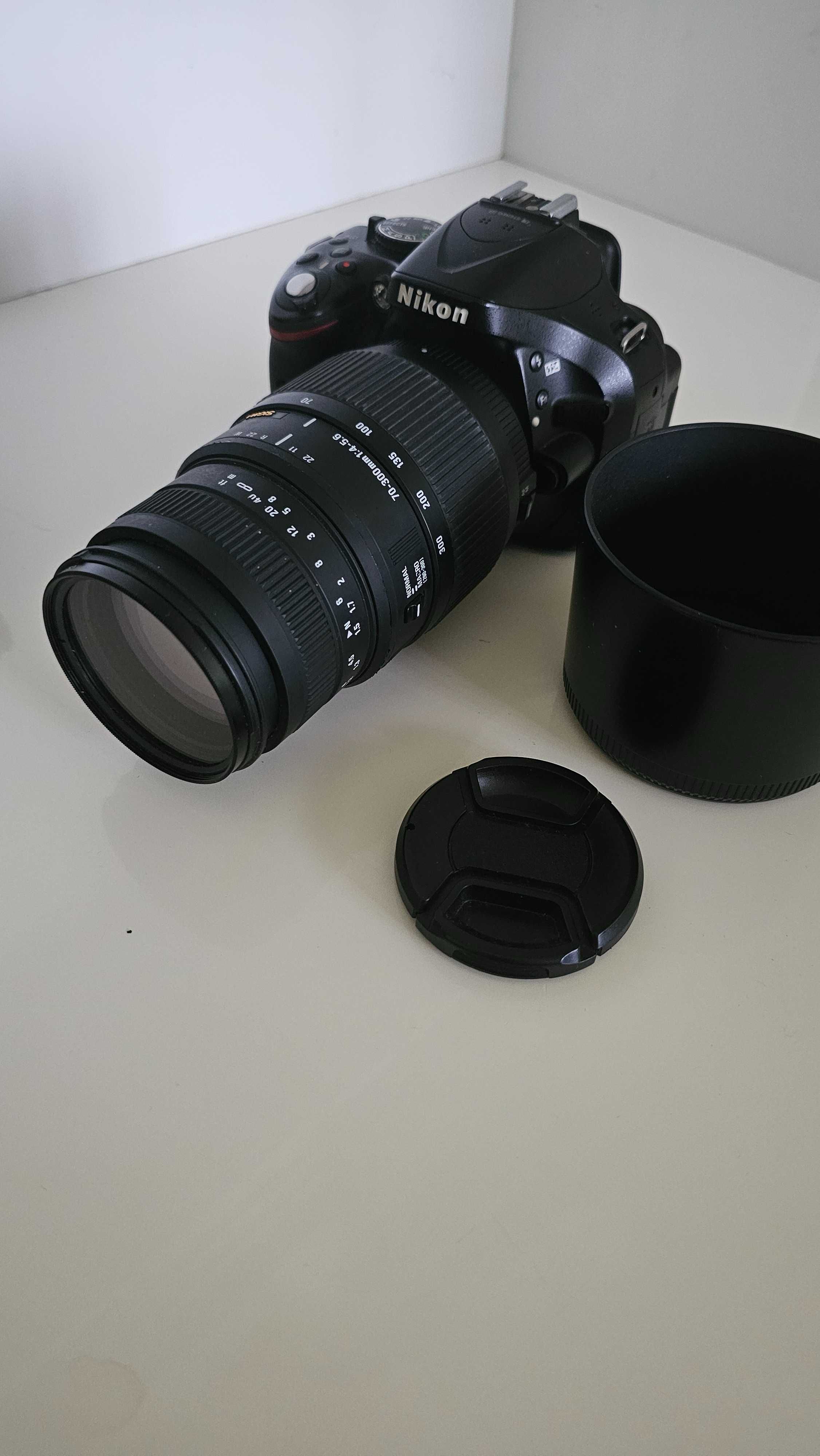 Nikon D5200 + два обектива и светкавица