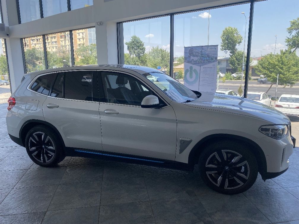 BMW I X3 620 км 2021