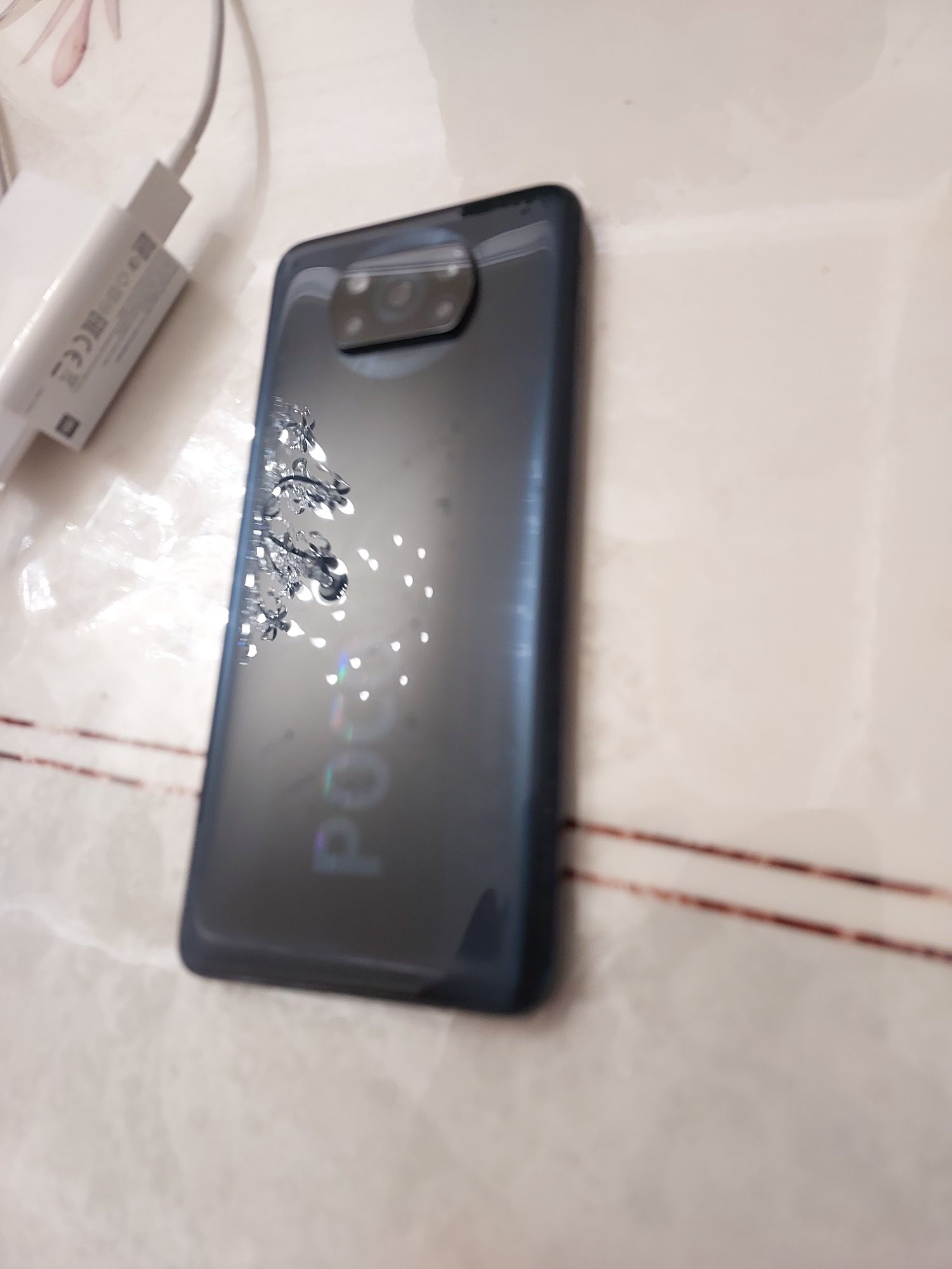 Продам смартфон Xiaomi Poco X3 6/128