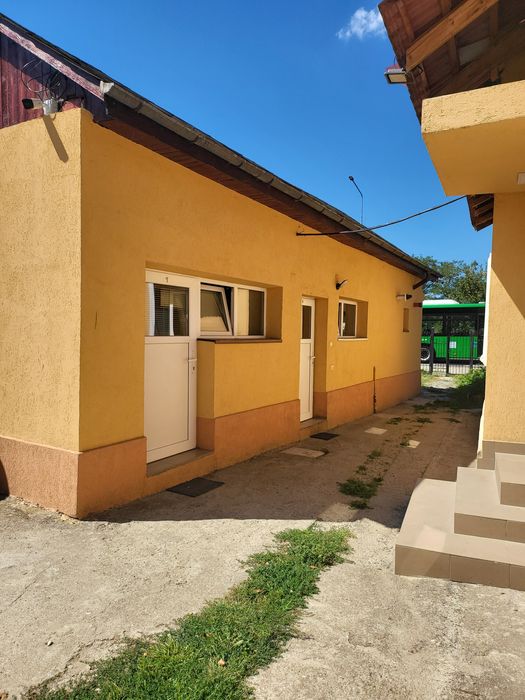 Inchiriere spațiu casă/cazare muncitori