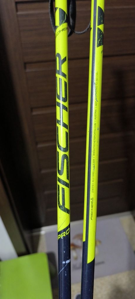 Детски ски обувки Lowa 25см. - 39 номер, щеки Fischer , каска Crivit