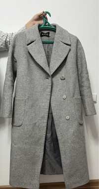 Продаю пальто 44 -46 размер