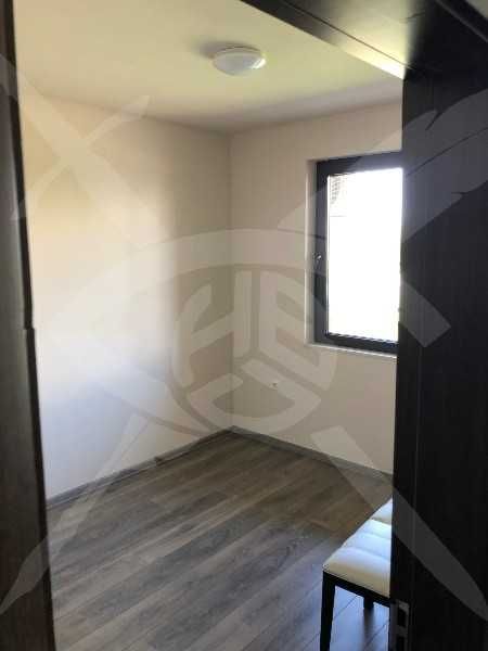 Продава се Тристаен апартамент в Пловдив, Христо Смирненски - 80 кв.м за 1963 €/кв.м - Снимка #6