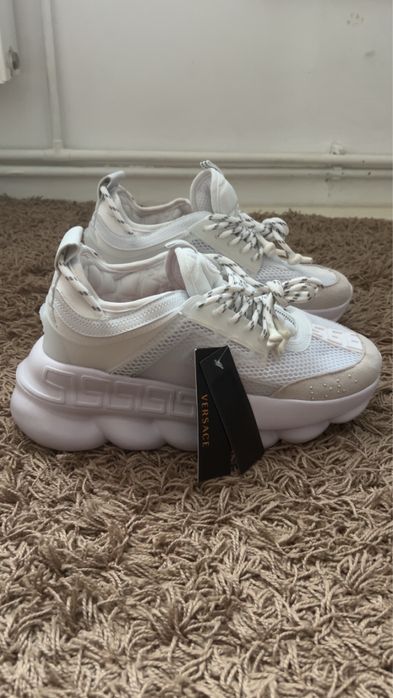 adidasi versace noi nouti