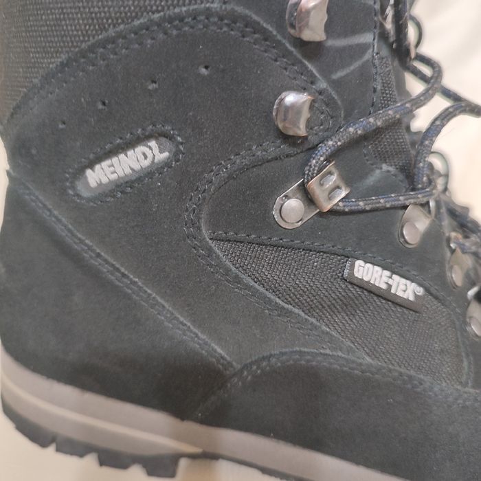 Ghete Nr 42 ½  Meindl Goretex bocanci scarpa lowa