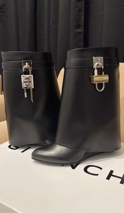 Givenchyy дамски боти от естествена кожа New Season