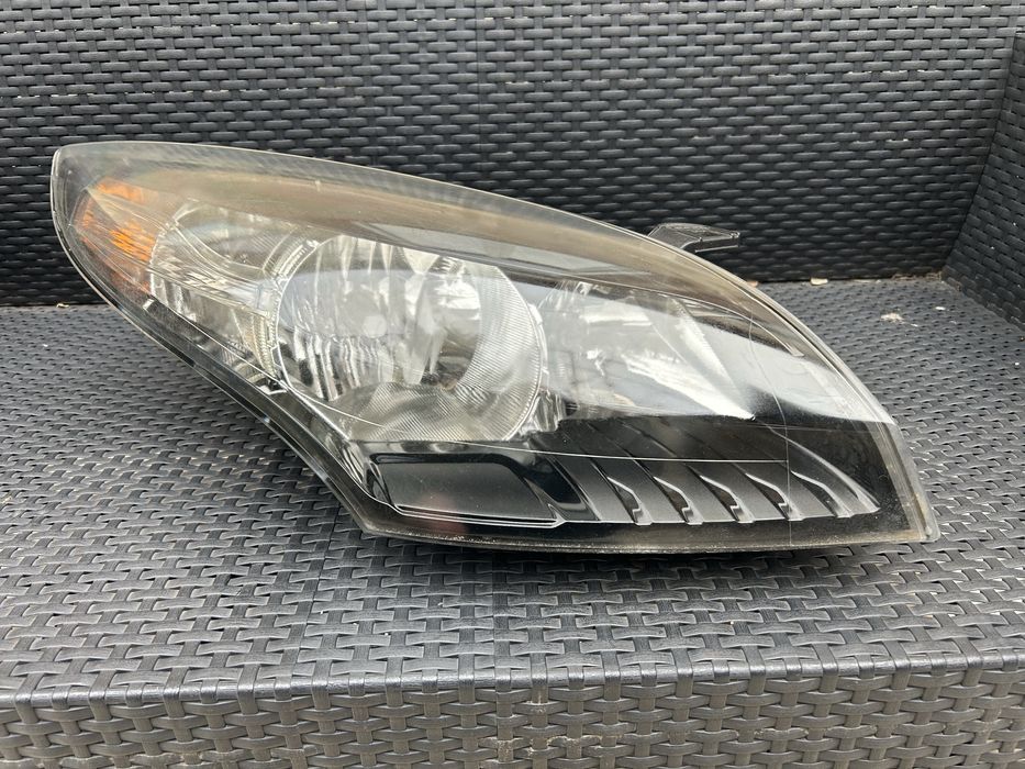 Vand Far Dreapta Renault Megane 3 Facelift