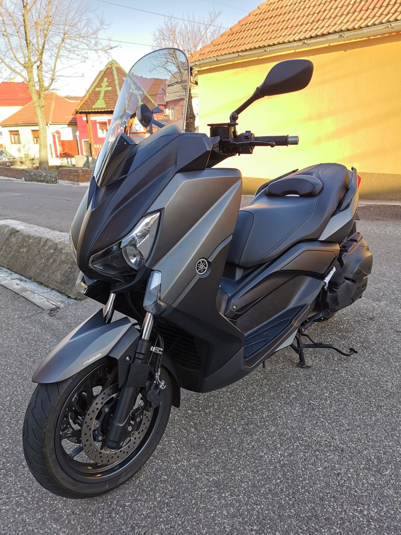 Scooter Yamaha X-Max 400 2016 ABS *AKRAPOVIC* Înmatriculat*