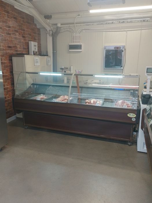 Vând frigider inox , vitrine frigorifice carne și mezeluri etc