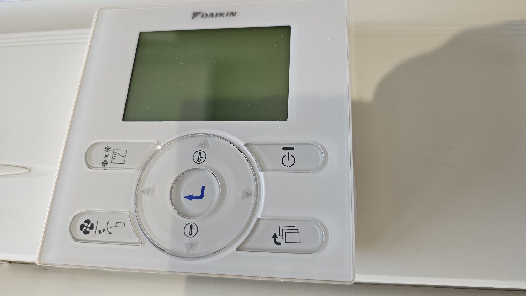 Daikin RZQG71 FAQ71 24ка перфектно работещ инверторен климатик
