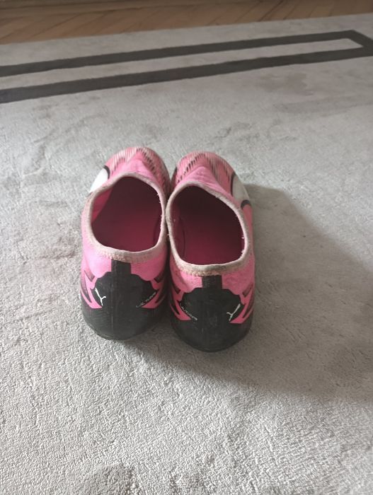 Vând ghete fotbal adidas/puma/nike