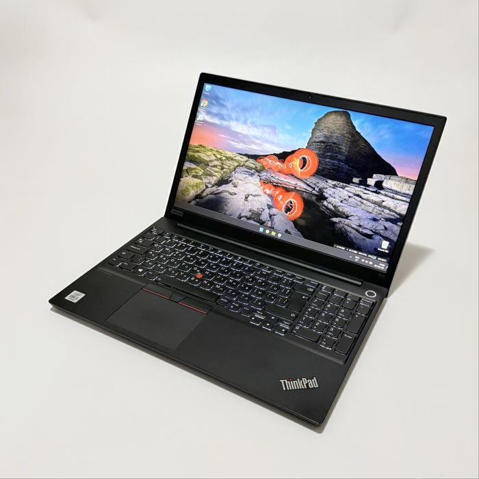 Lenovo ThinkPad E15/IPS/i5-10210U/8GB/256GB NVMe/Подсветка