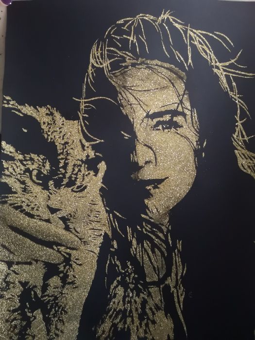 Portret cu sclipici - pictat manual