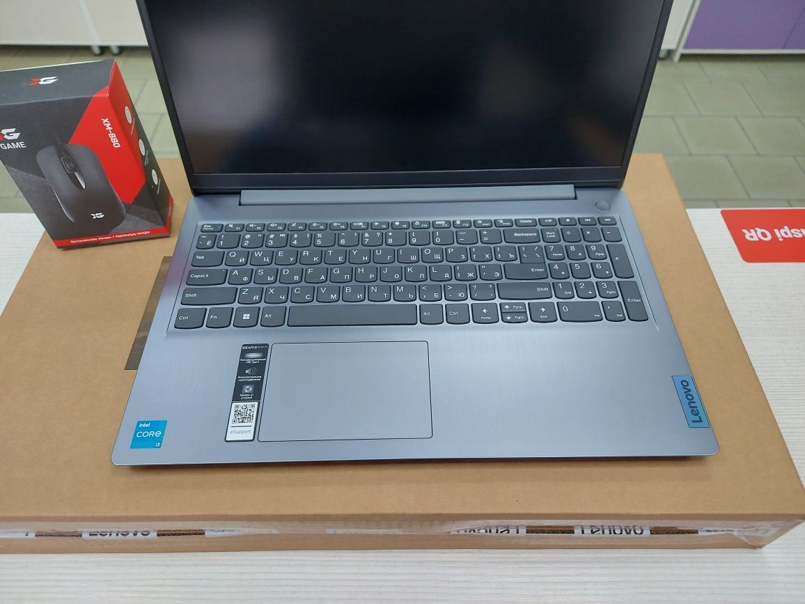 Новый Lenovo (Core i3-1215u, 8 Gb DDR4,256 Gb SSD)