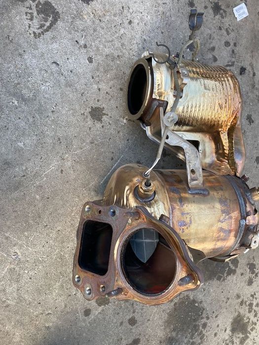 Filtru de particule 20.000KM VOLVO XC60 B4 MILD HYBRID 2021+ 32240728