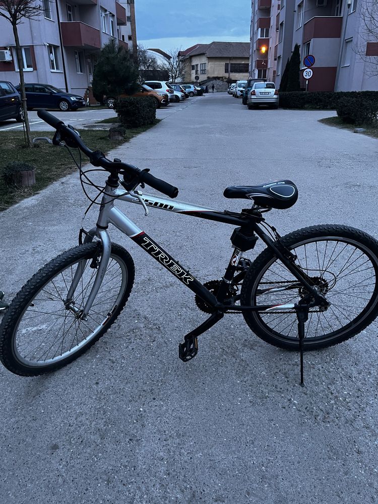 Vand bicicleta stare f buna