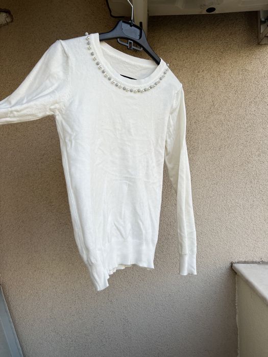 Пуловери различни цветове