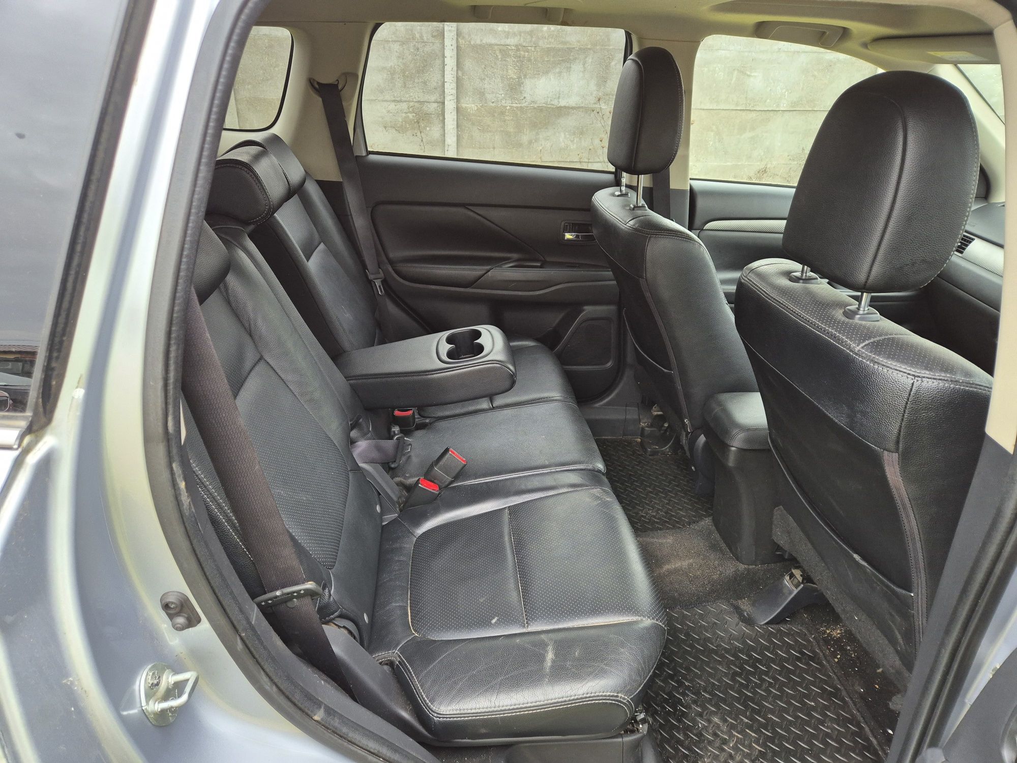 Interior piele Mitsubishi Outlander 2.2 4N14 2012-2015