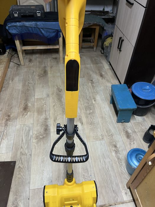 Снегоуборщик марки HUTER