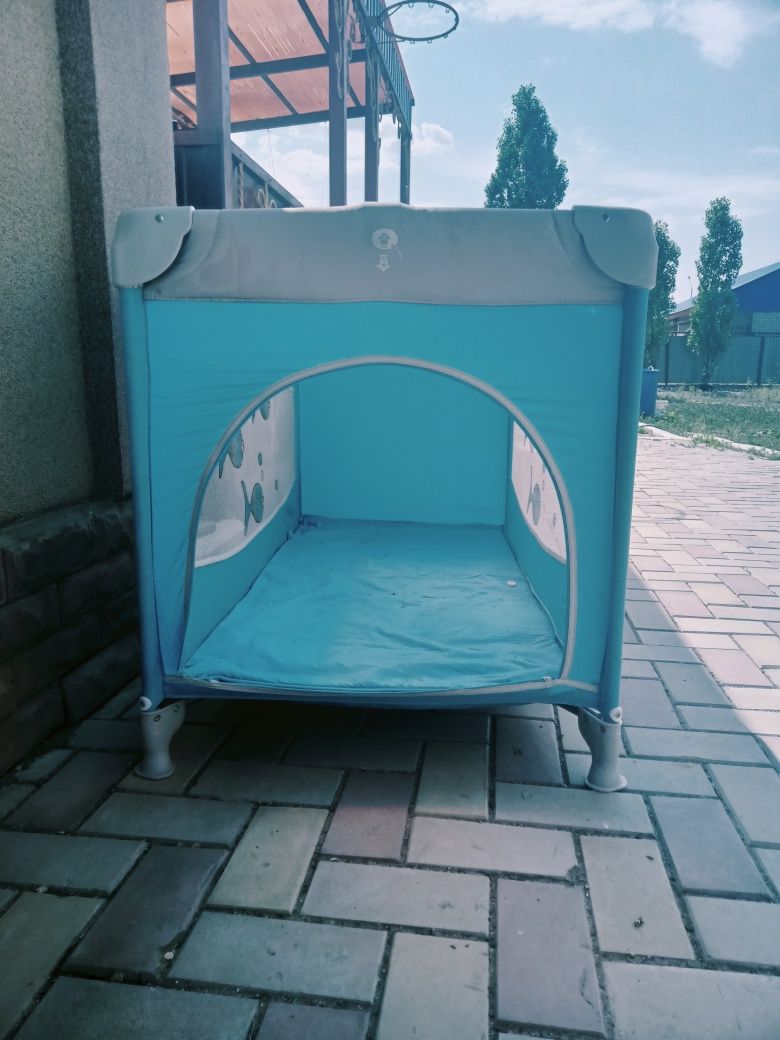 Детский манеж. Кровать