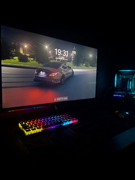 Vand pc gaming foarte bun