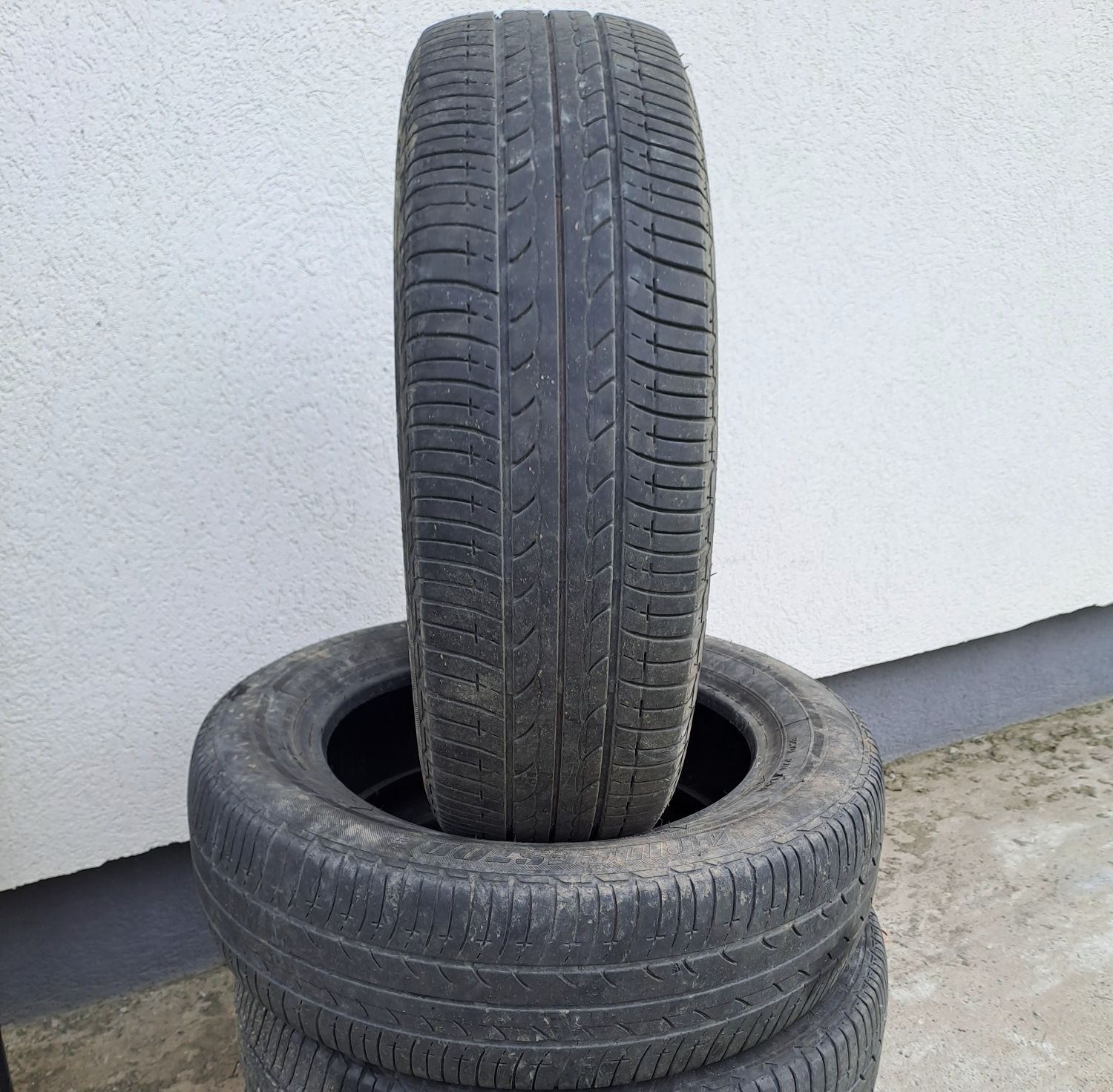 anvelope bridgestone de vara, 2 bucati, 175 65 r15 ,dot 1218, profil 4