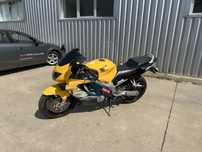 Honda CBR600 F4 1999 Carburatie