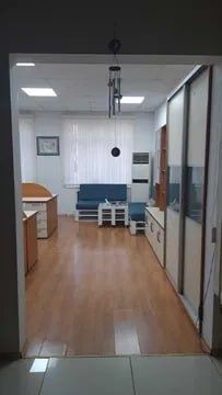 30м² с мебелью метро Минор вдоль дороги коммунальные услуги включены