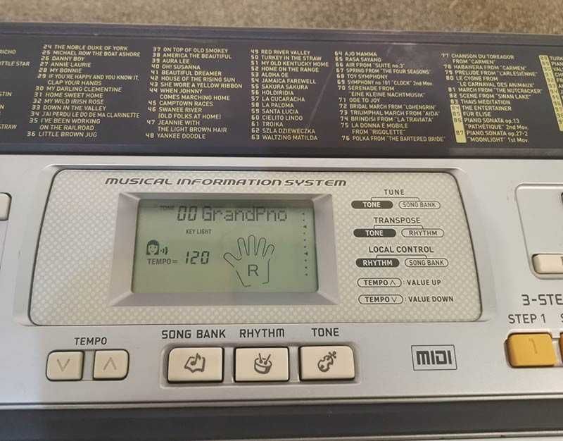 компютърна миди клавиатура CASIO LK-110 синтезатор с 5 октави