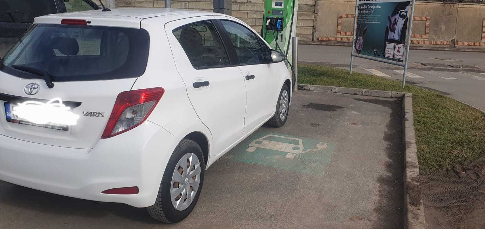 Toyota Yaris, Benzina