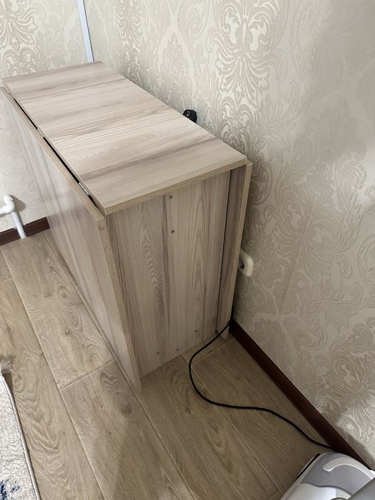 Продам стол-книжку