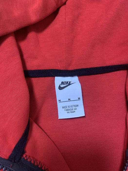 Nike tech fleece roșu