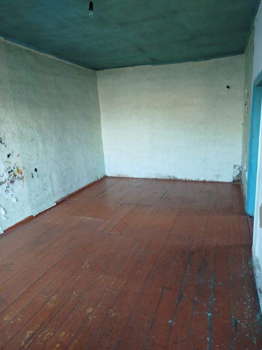 Сдам 2к.в бараке,в рабочем поселке