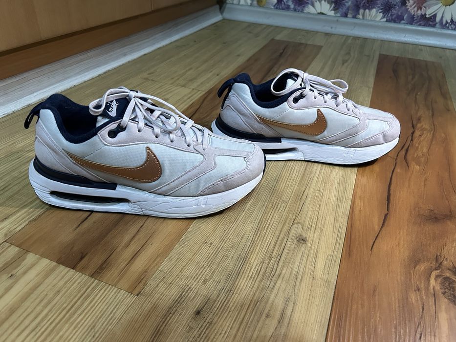 Nike Маратонки Air Max Dawn