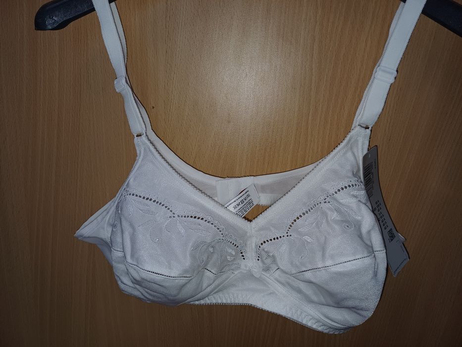 Сутиен Triumph  90 A нов