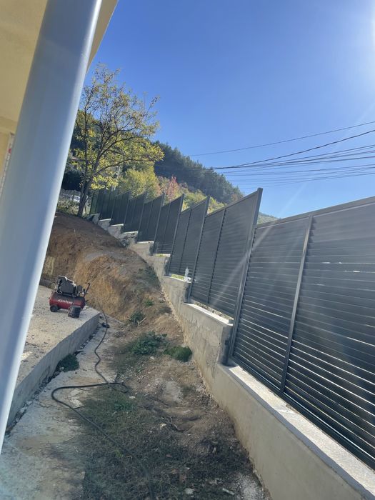 Заварчик, изработка и ремонт на метални изделия.