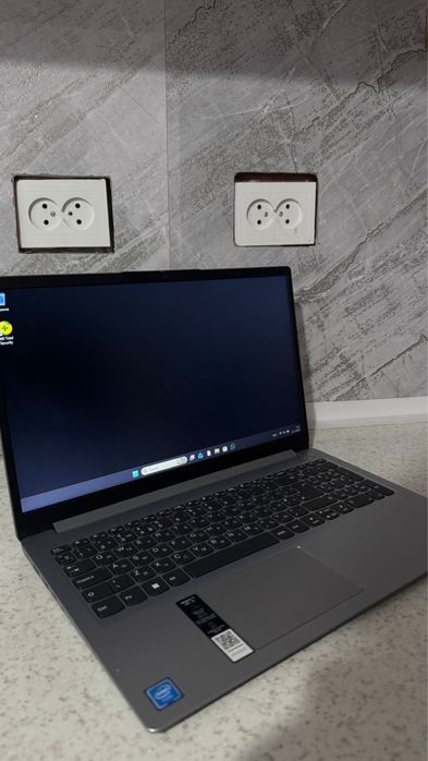 Продаю ноутбук Lenovo (рабочее состояние)