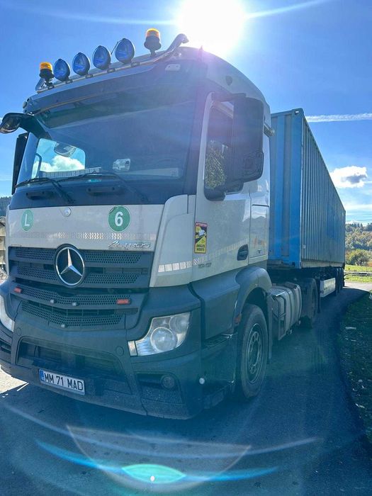 Mercedes Actros 1843