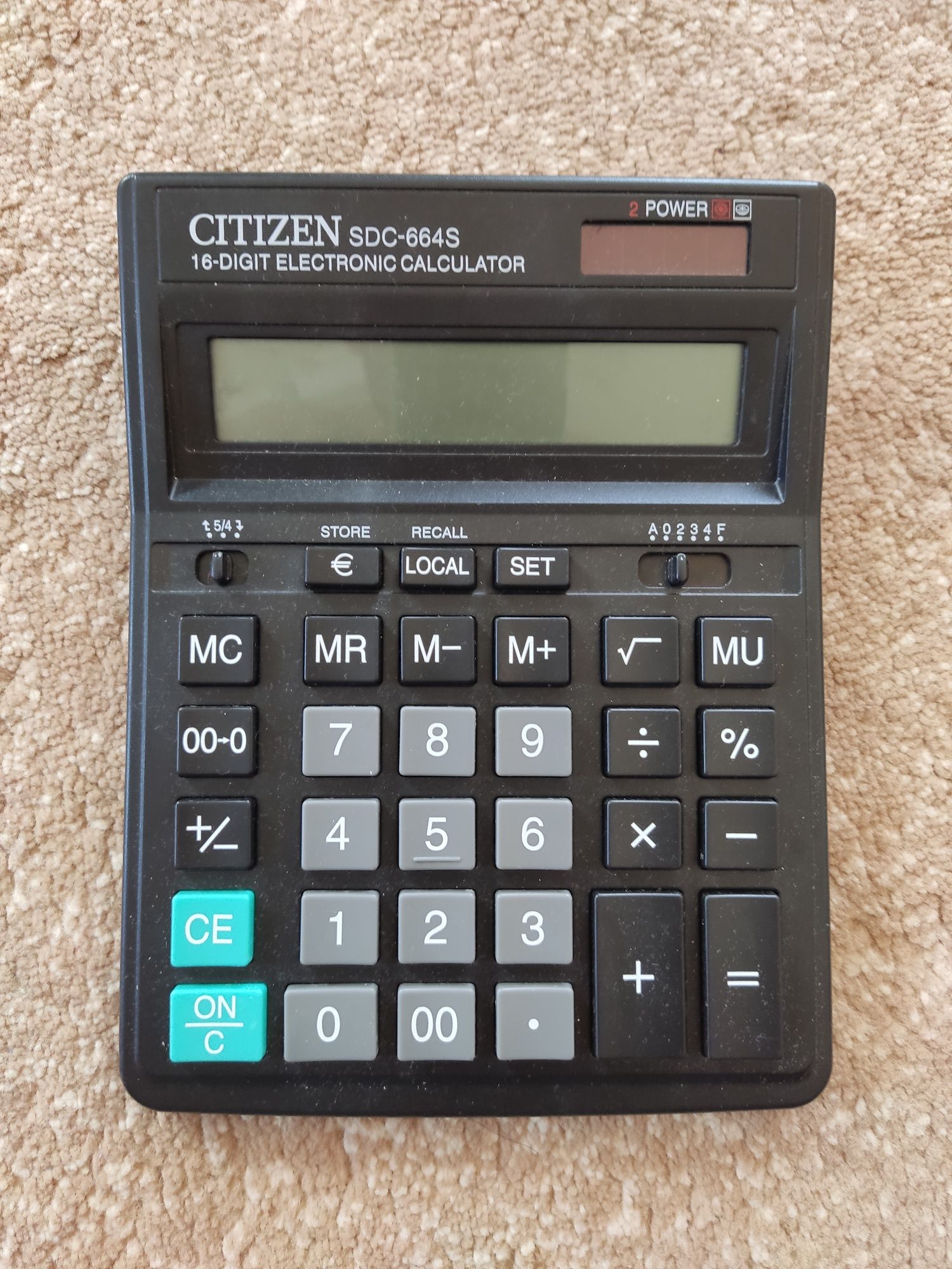 Калькуляторы Citizen и Casio