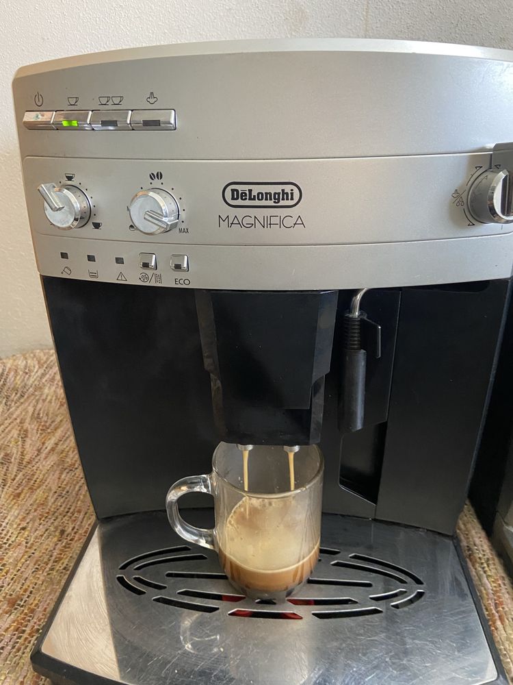 Espresor cafea Delonghi magnifica eco