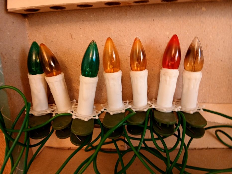 Instalatie vintage pom Craciun cu 16 lumanari, perfect functionala