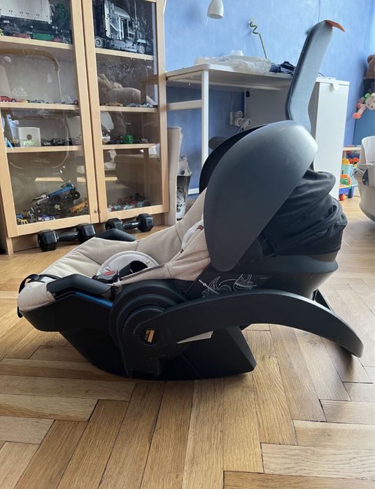 Бебешка количка Stokke Crusi