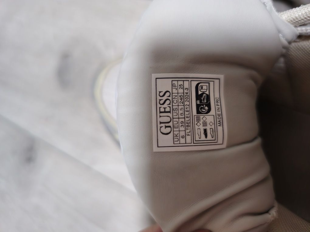 Дамски маратонки Guess Belluno