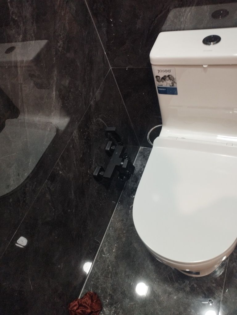 Сантехника  аккуратно