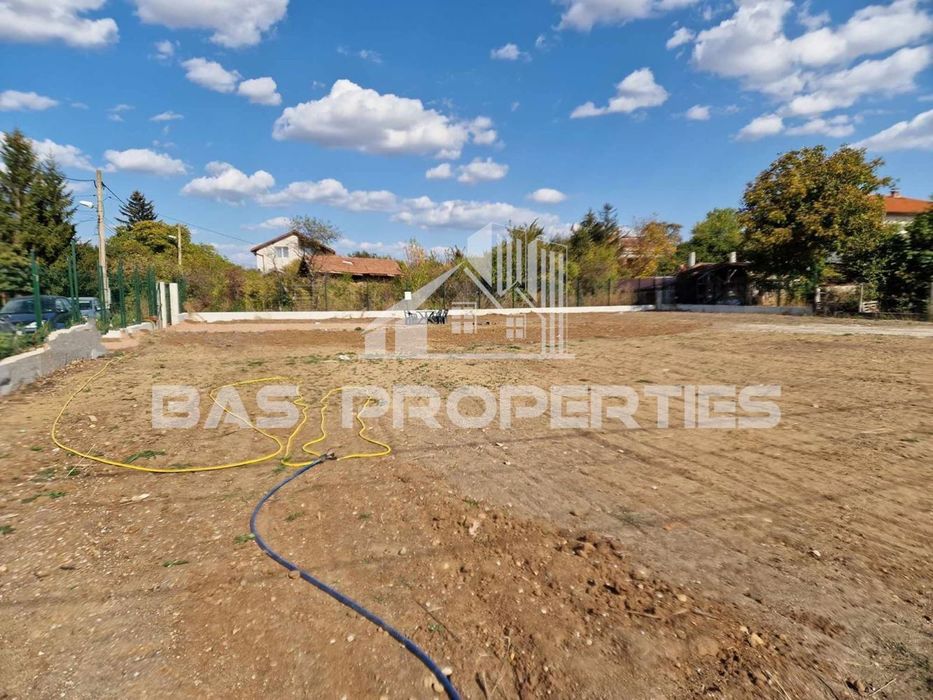 Парцел в София-Република площ 1400